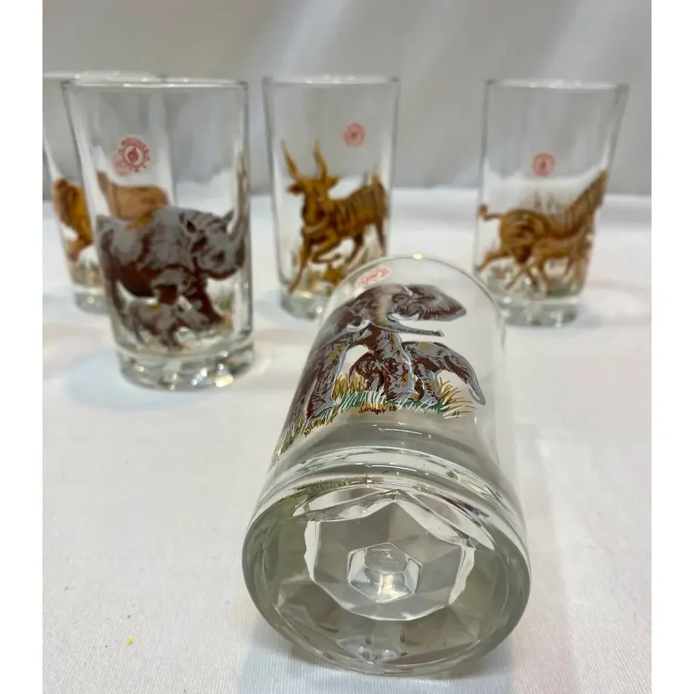 Vintage Wildlife/Safari Glasses Pasari Style Set of 6 African Animals w Young